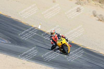 media/Jan-12-2025-CVMA (Sun) [[be1d2b16e3]]/Race 3-Amateur Supersport Middleweight/